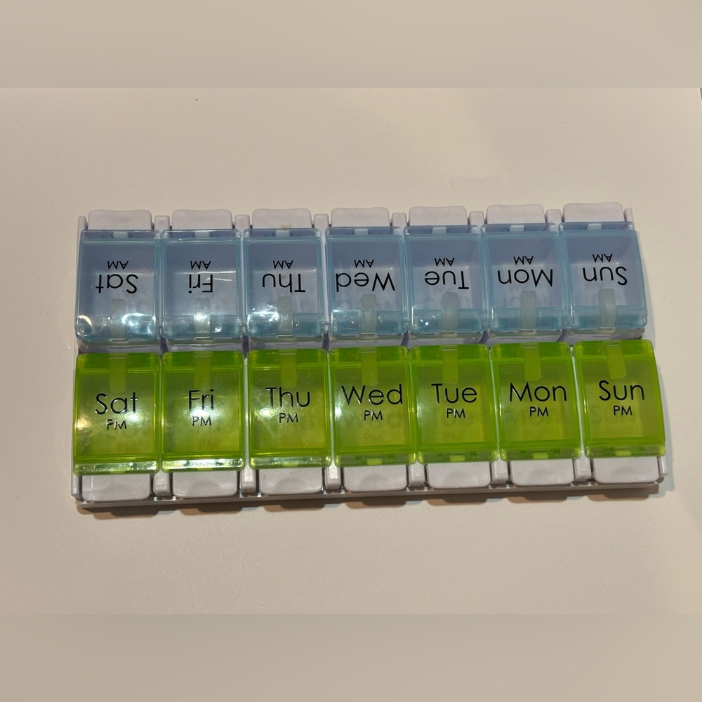 Blue and Green Detachable AM and PM Daily Pill Organizer
